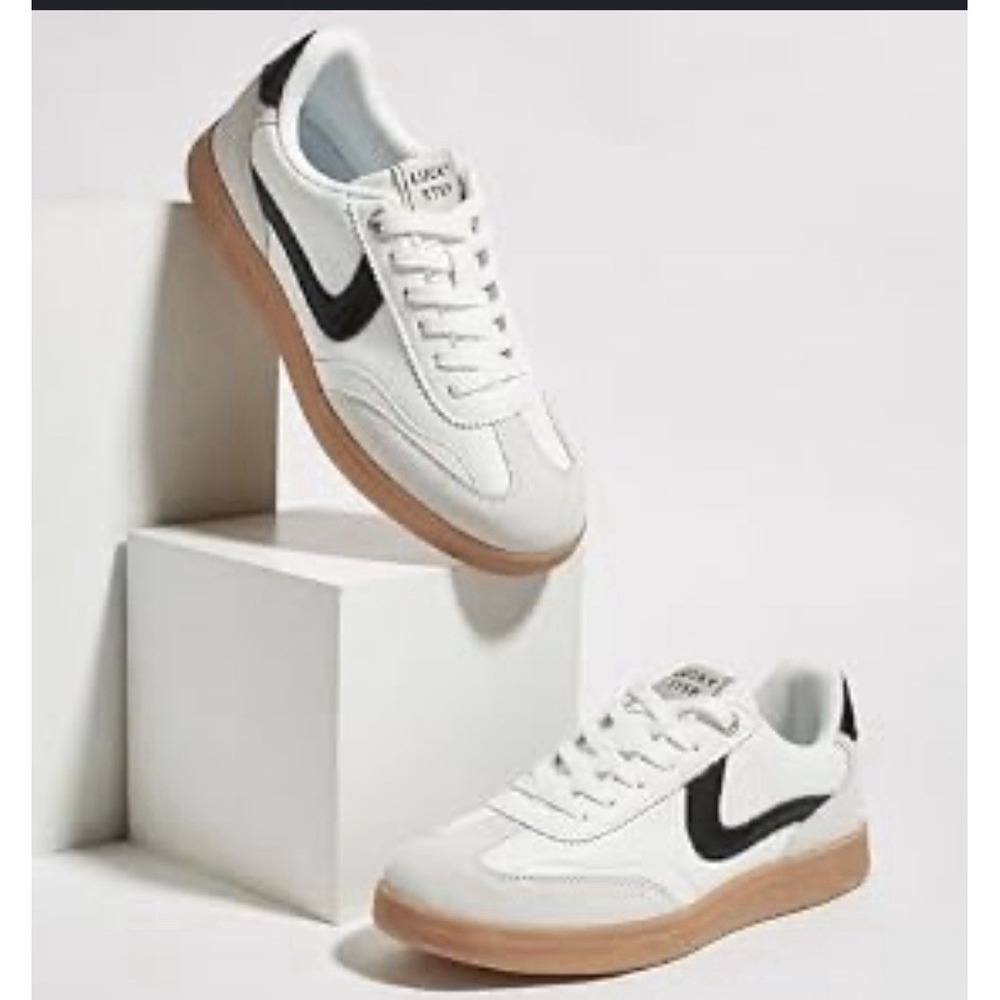 LUCKY STEP Retro Gum Sole Fashion Sneakers Womens 11 White Black Leather NWT